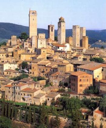 Panorama di San Gimignano con le caratteristiche cinque torri